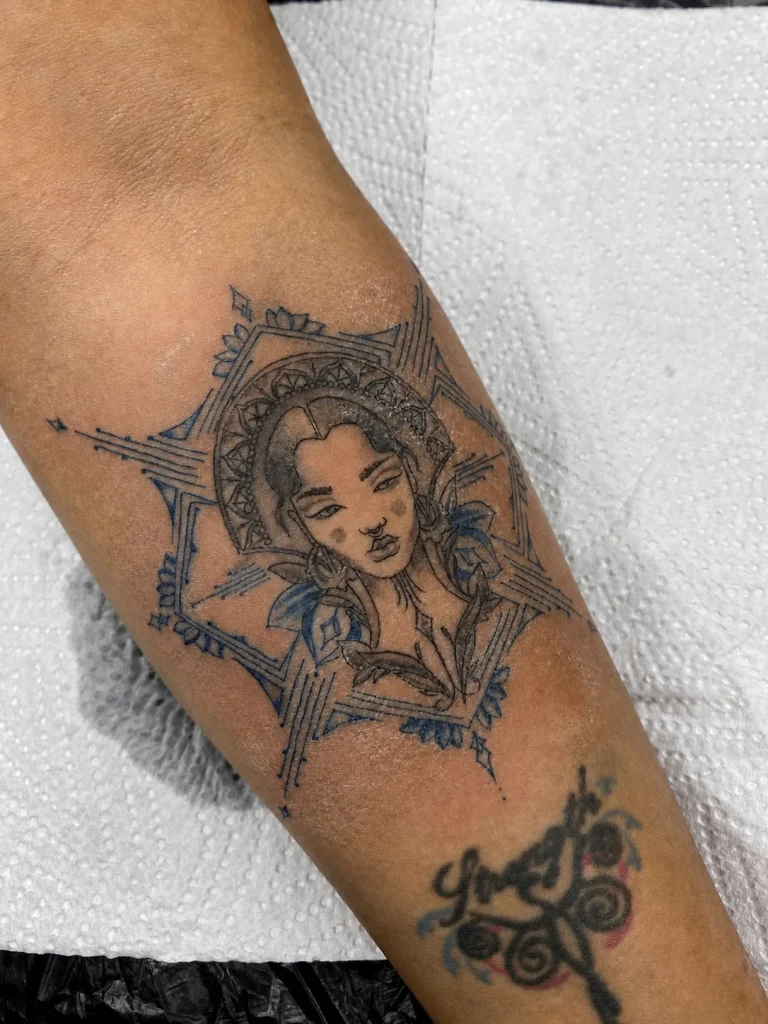 Custom tattoo healing stage: Peeling